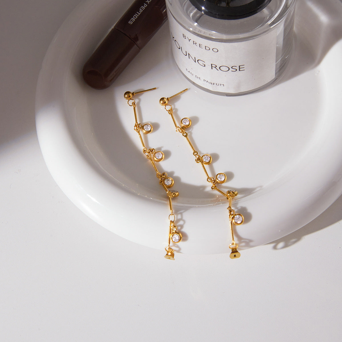Jingqiao European and American stainless steel 18K white zircon tassel earrings, fashionable and elegant with shining stud earrings, new cross-border style for women