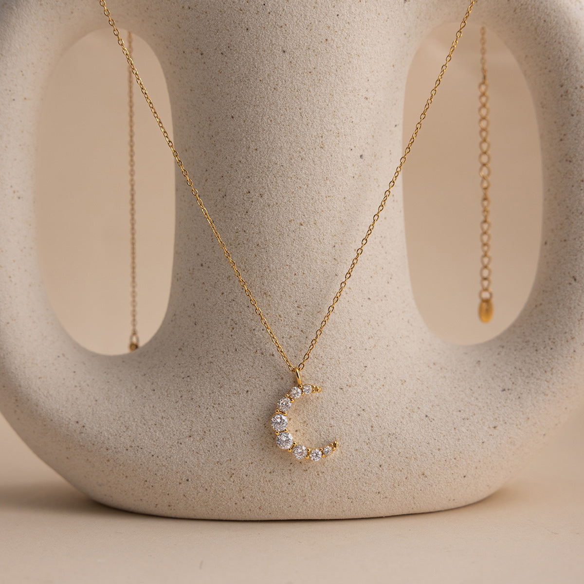 Jingqiao European and American white round zircon moon pendant, stainless steel necklace, cross-border minimalist fashion versatile accessory for women