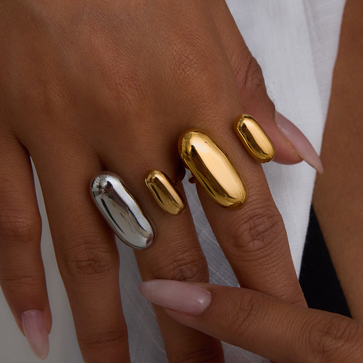 Glossy Oval Ring