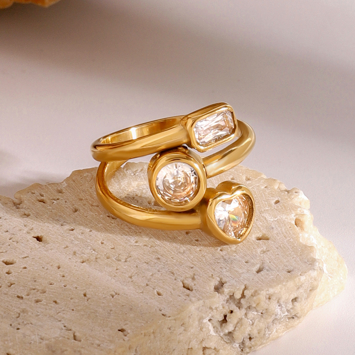 Quiet design, temperament does not fade, 18k gold stainless steel gold three-layer love round square zircon ring