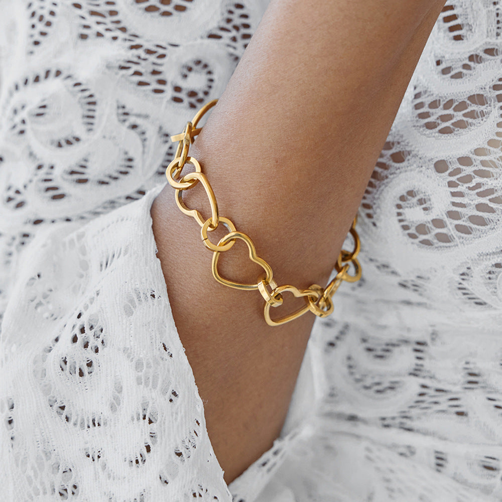 Jingqiao design classic style 18K gold stainless steel hollow heart chain OT clasp stainless steel bracelet accessory