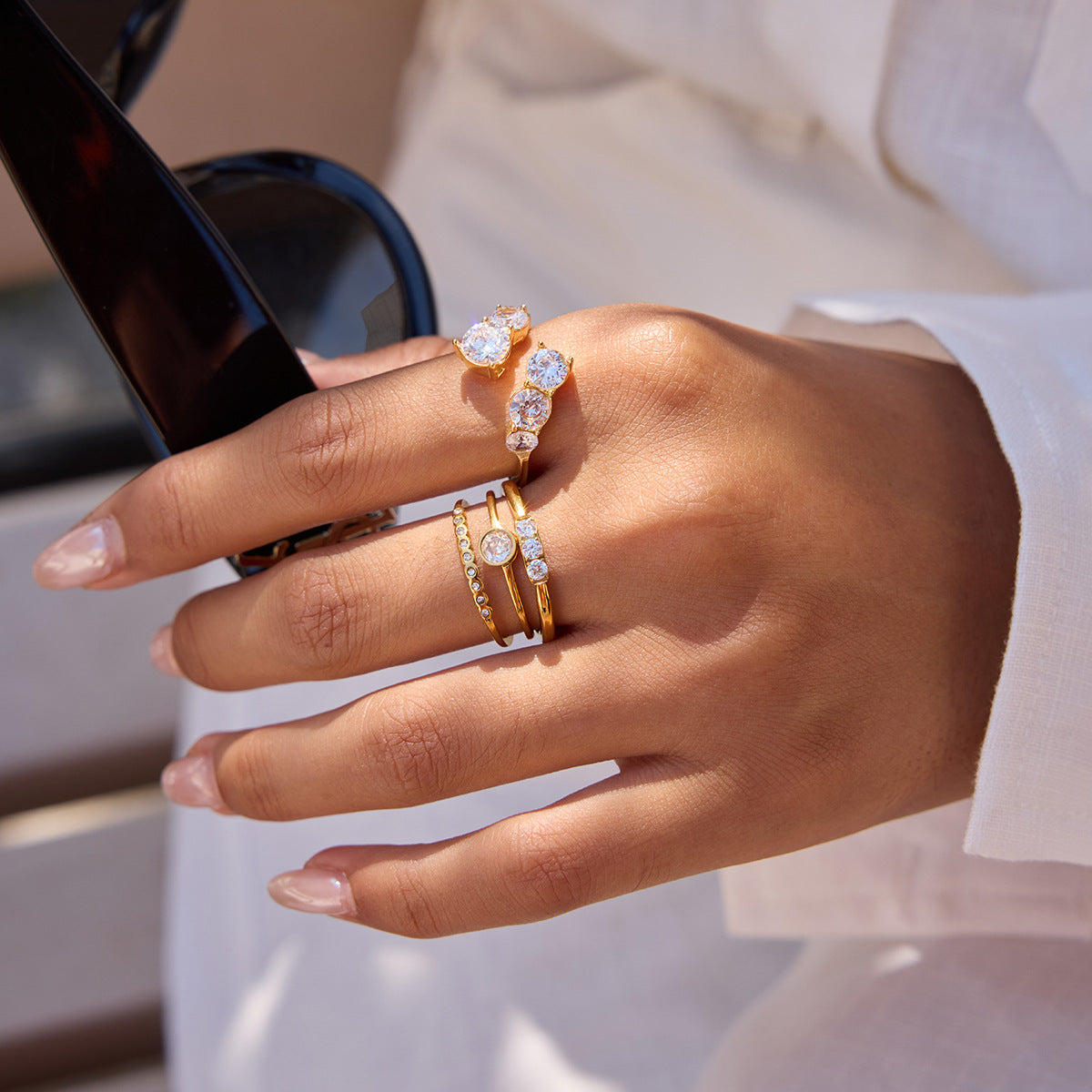 Jingqiao Classic Style 18K Gold Stainless Steel Round White Zircon Ring, Niche High-End Jewelry Cross-border Accessory