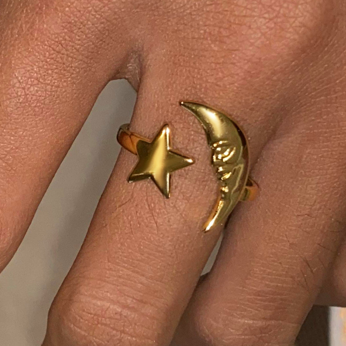 Sleeping Ring