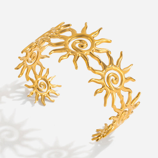 Quiet design classic style 18K gold stainless steel hammered spiral openwork sun opening stainless steel bracelet