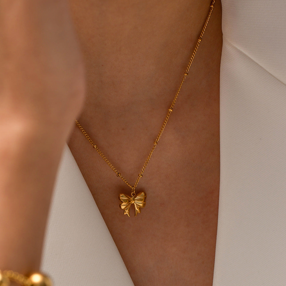 European and American cross-border fashion, high-end, versatile, exquisite light luxury, European and American 18K gold stainless steel bead chain butterfly pendant necklace