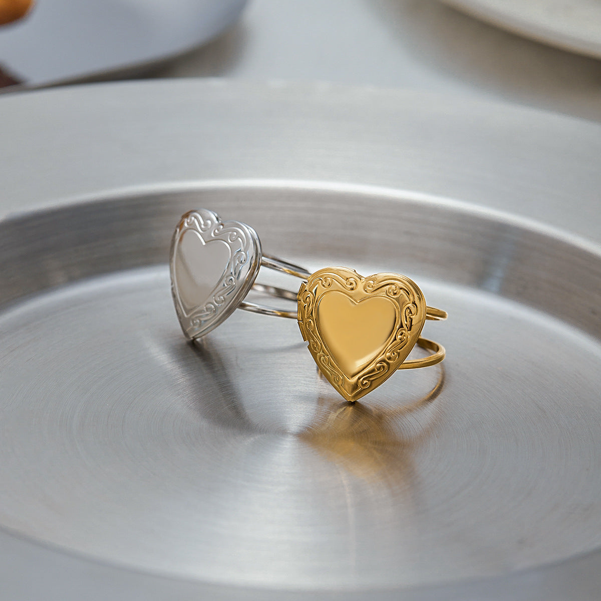 Love Photo Box Ring