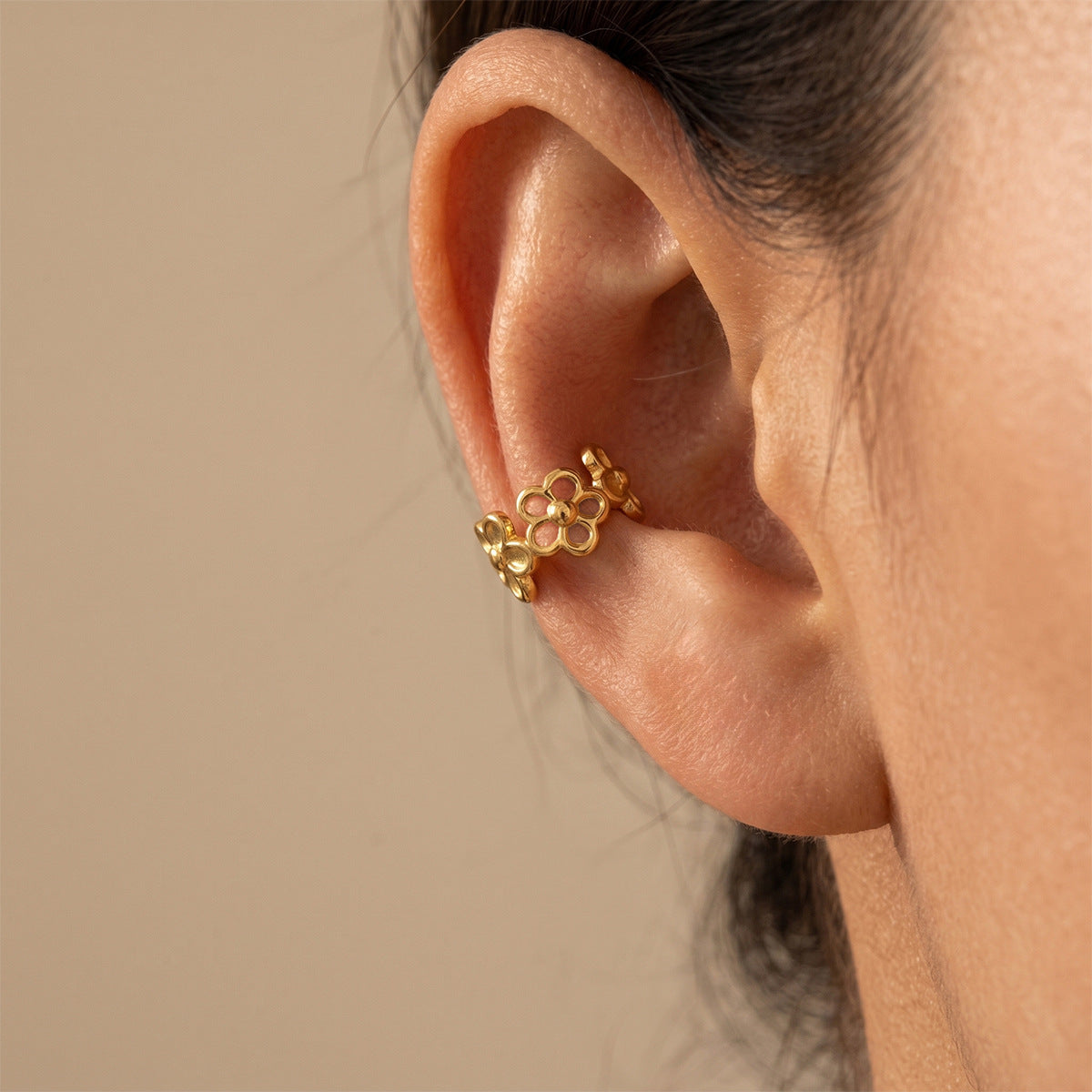 Jingqiao stainless steel floral ear clips for women, no piercings, earrings with design style, titanium steel that doesn't fade your look