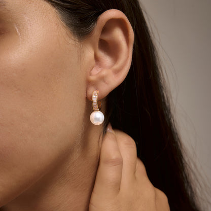 Jingqiao titanium steel earrings, zircon glass pearl pendants, C-shaped earrings, light luxury and high-end stainless steel earrings cross-border