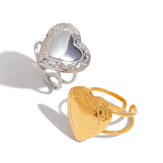 Love Photo Box Ring
