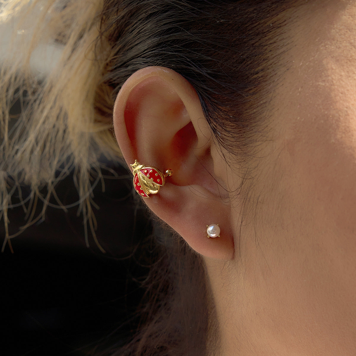 Jingqiao Classic Style 18K Gold Stainless Steel Red Oil-Dripping Ladybug Ear Clips Niche Earrings Light Luxury and High-End Cross-Border Style