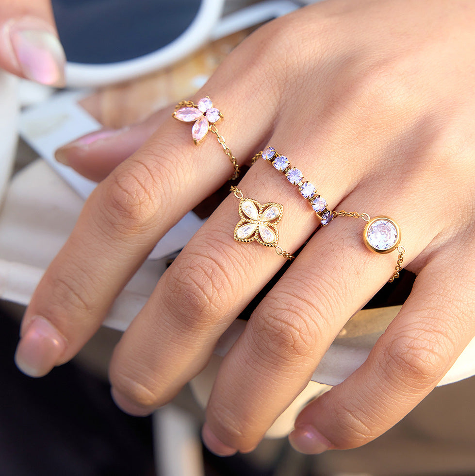 Evie Ring