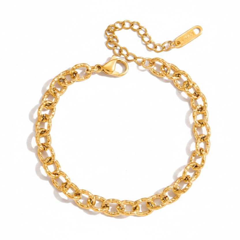 Little Bold Chain Bracelet